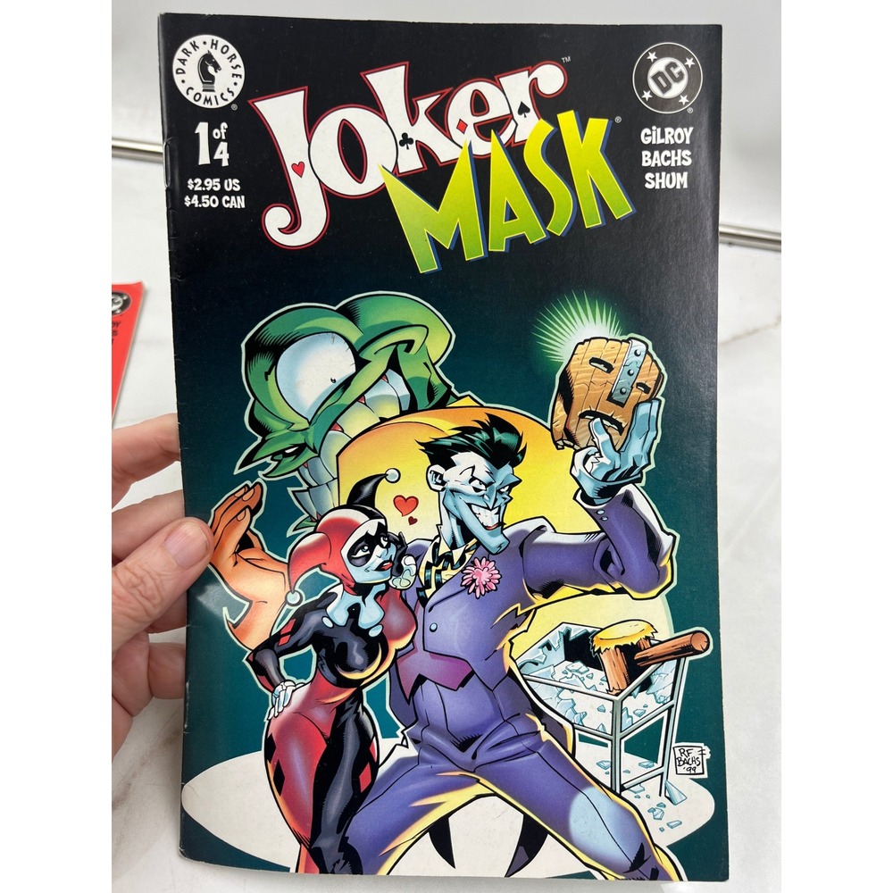 Joker Mask Comic Book Lot Issues 1 & 2 DC Dark Horse Crossover Harley Quinn 2000 - Picture 3 of 5